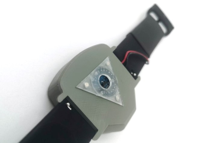 Microneedles module mounted on the BioWatch